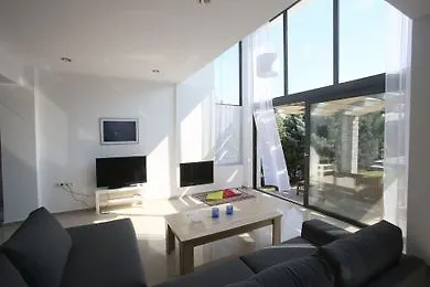 Sanny Sani Luxury Villas ハニオティス ホテル