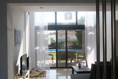 Sanny Sani Luxury Villas Hanioti 4*,